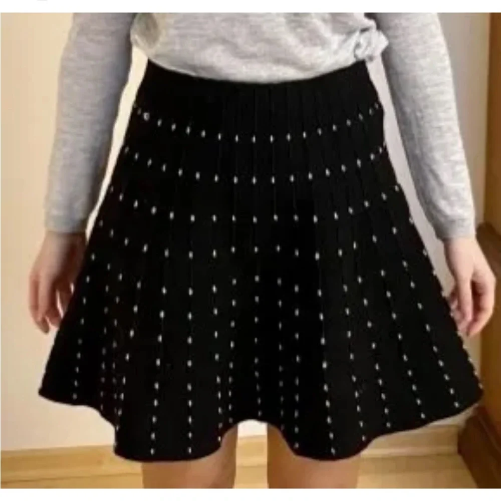 Zara black knit mini skater skirt with white dots - Picture 2 of 2